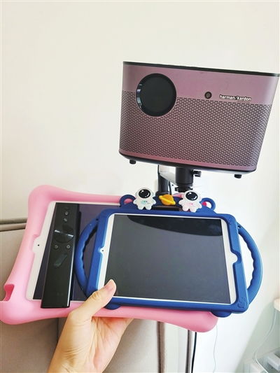 “數(shù)字原住民”的童年隱憂 專家呼吁，年齡越小越應(yīng)與電子產(chǎn)品“斷舍離”